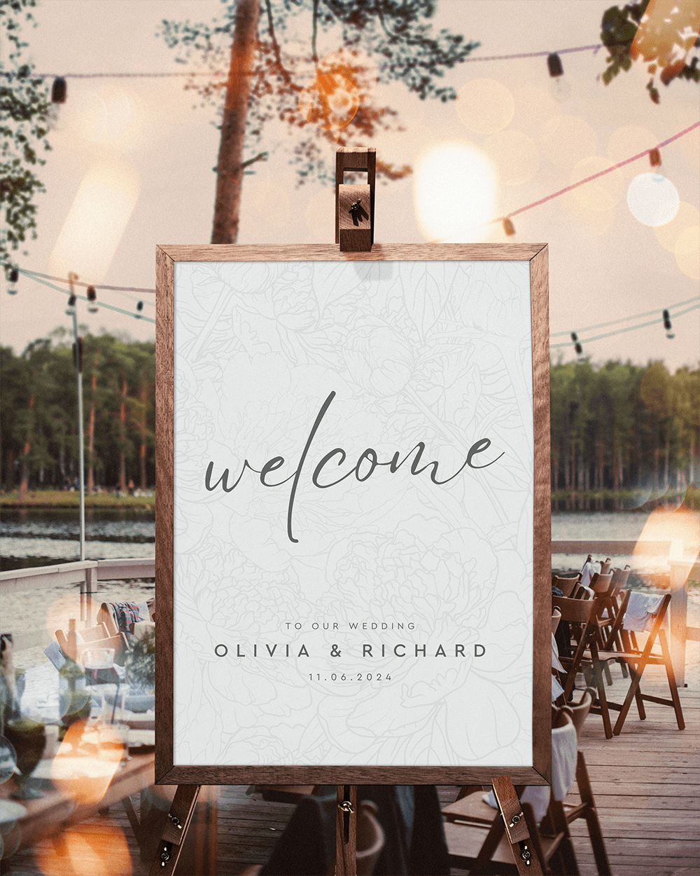 Wedding Welcome Sign: Modern Script