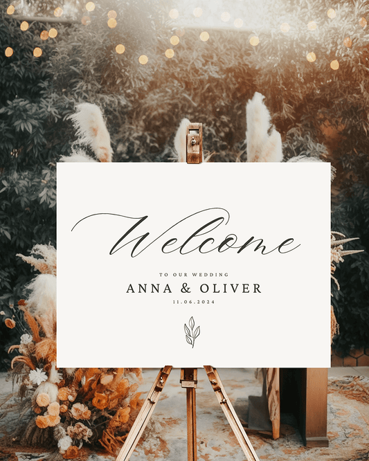 Wedding Welcome Sign: Chic Monochrome